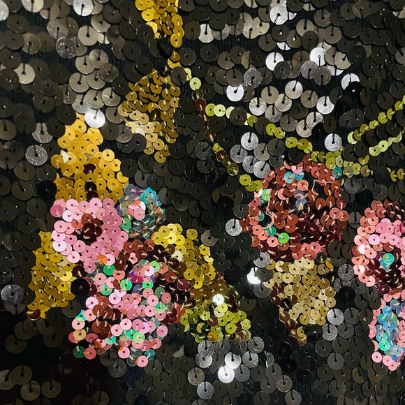 Michelle Nicole Small Beautiful Sleeveless Sequin Black Top EUC - Picture 4 of 8